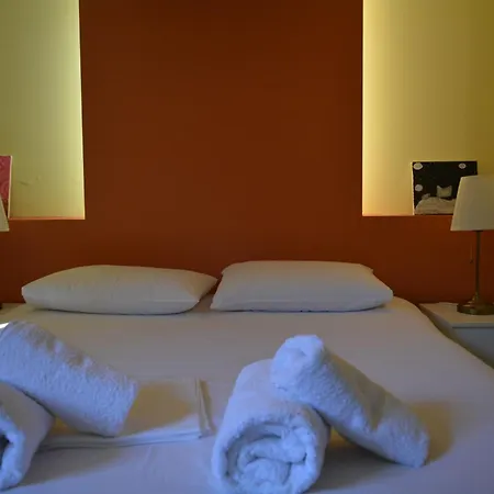 Georgias House And Paradise Garden Vakantiehuis