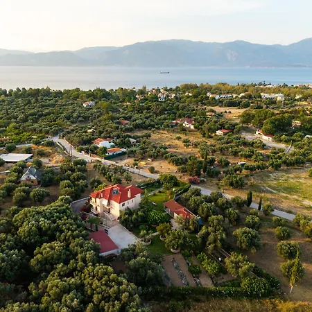 Vakantiehuis Georgias House And Paradise Garden *
