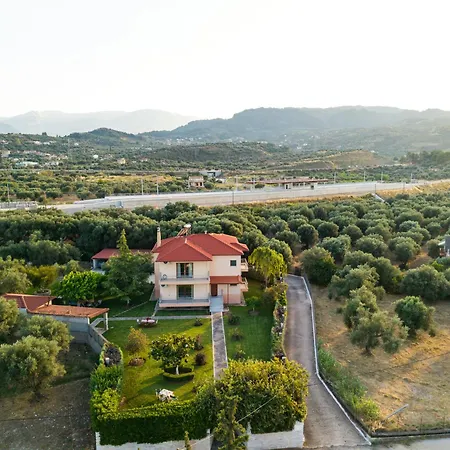 Vakantiehuis Georgias House And Paradise Garden *